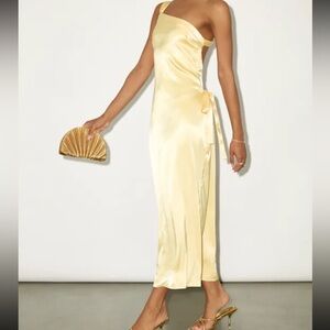 Lulus Yvonne Light Yellow Satin One-Shoulder Midi Dress